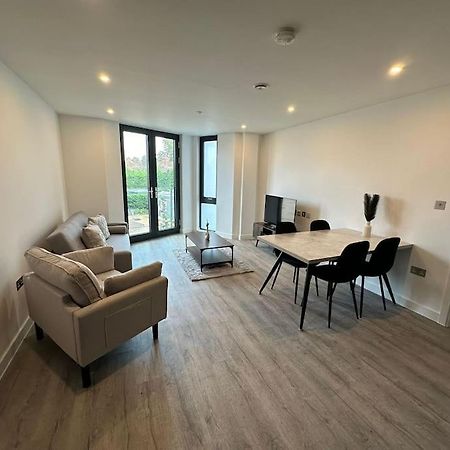 Stylish Central York Apartment Free Parking & Gym Екстер'єр фото