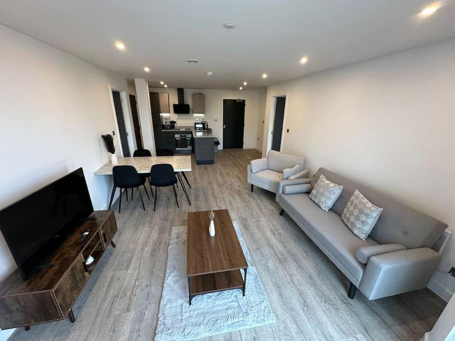 Stylish Central York Apartment Free Parking & Gym Екстер'єр фото
