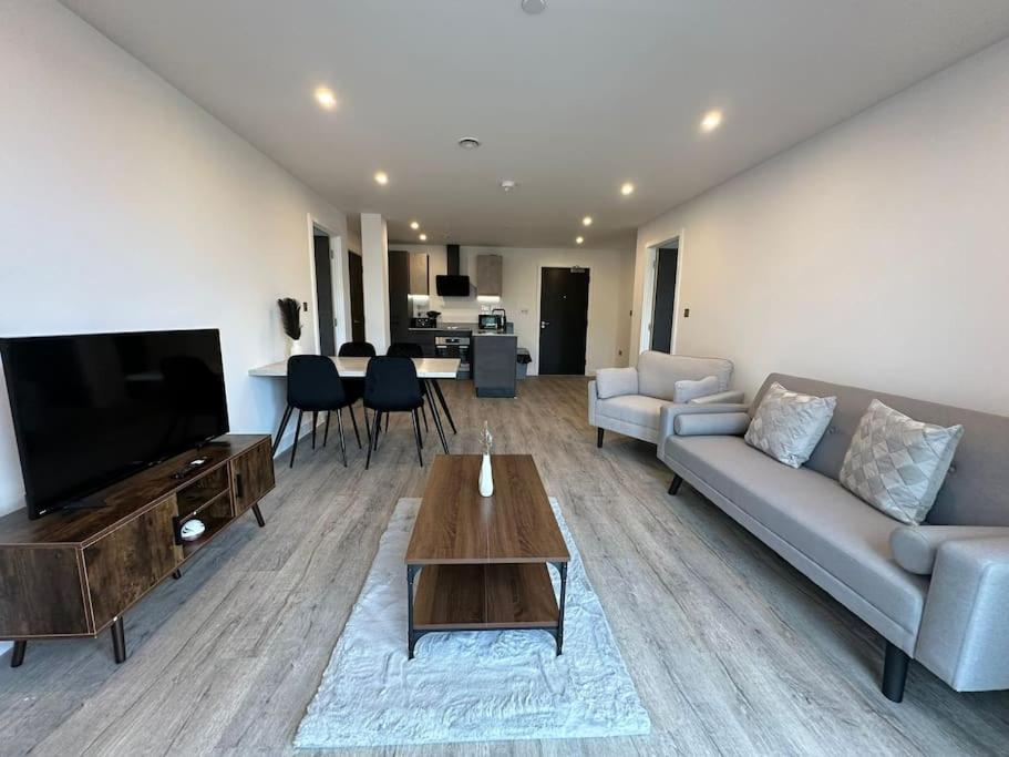 Stylish Central York Apartment Free Parking & Gym Екстер'єр фото
